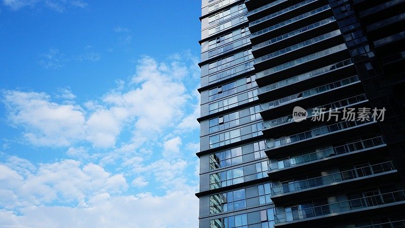 位于加拿大多伦多的Building and Sky